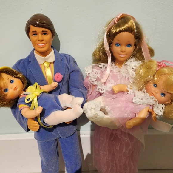 Barbie Heart Family Mom, Dad and Two Kids, 80s, Vintage Barbie, Barbie Doll, Ken - Picture 9 of 10